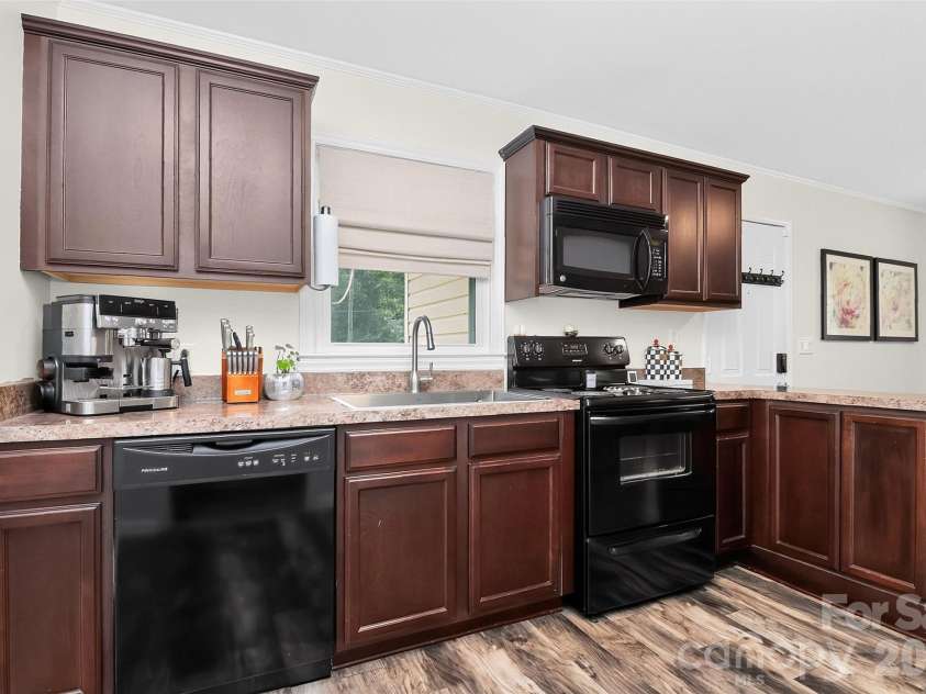 4320 Country Pride Lane, Rock Hill, SC 29730.  MLS# CAR4418161, YatesRealty ID 47050. 