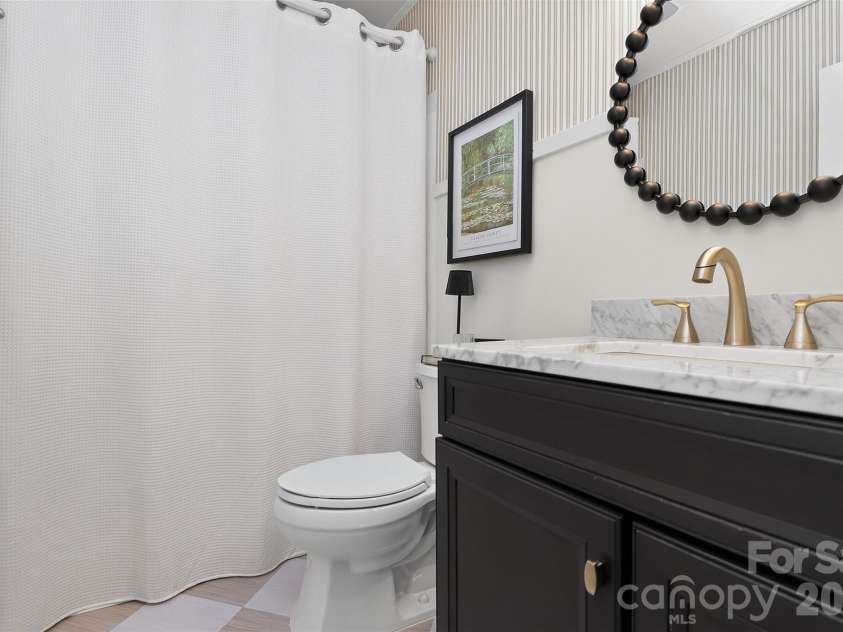 4320 Country Pride Lane, Rock Hill, SC 29730.  MLS# CAR4418161, YatesRealty ID 47050. Full bath