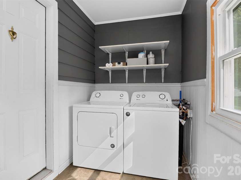 4320 Country Pride Lane, Rock Hill, SC 29730.  MLS# CAR4418161, YatesRealty ID 47050. Laundry/utility room