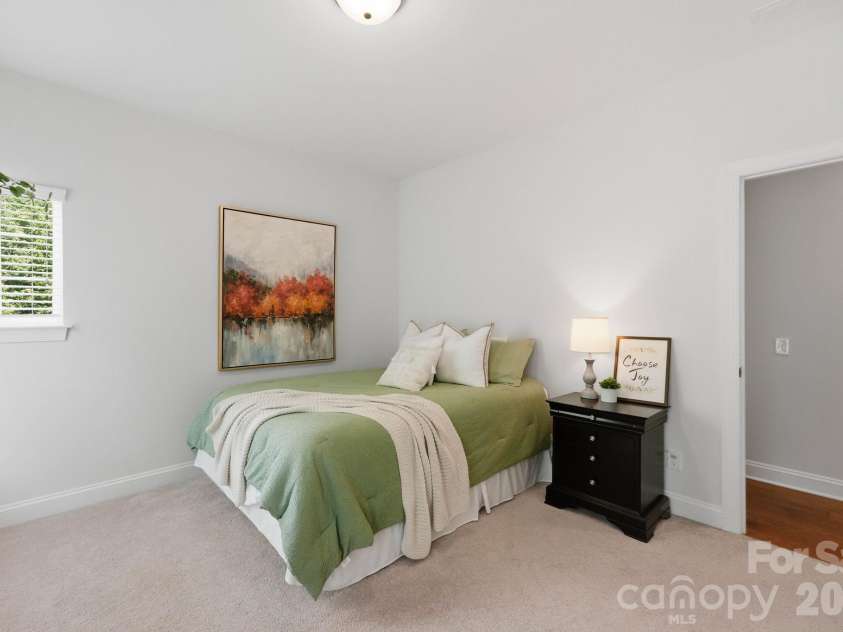 13528 Castleford Drive, Charlotte, NC 28227.  MLS# CAR4416370, YatesRealty ID 47051. 