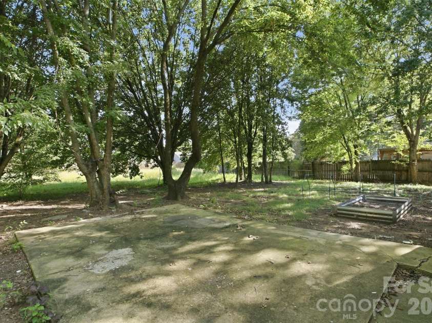 2526 Nickelridge Court, Charlotte, NC 28273.  MLS# CAR4416593, YatesRealty ID 47052. 