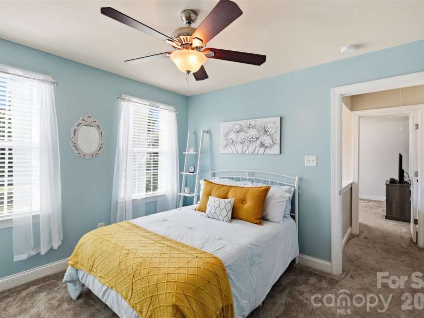 6511 Fieldstone Manor Drive, Matthews, NC 28105.  MLS# CAR4416546, YatesRealty ID 47053. 