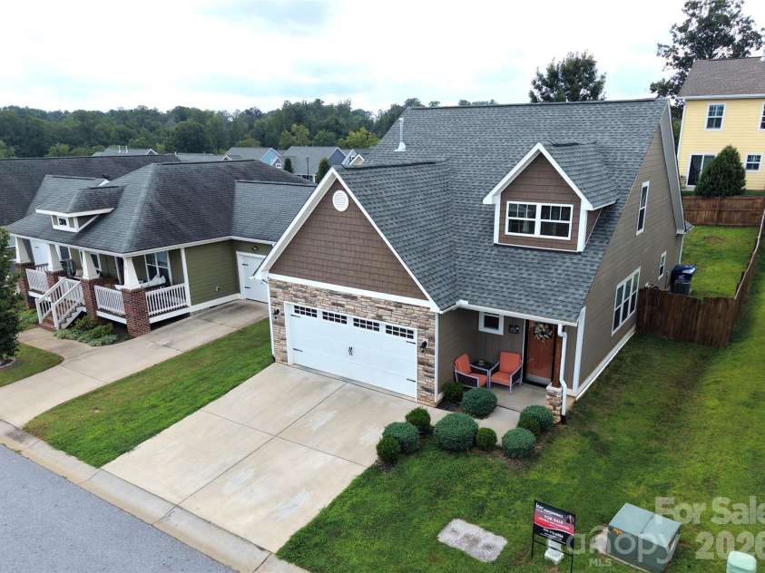 15 Hyde Park Place, Arden, NC 28704.  MLS# CAR4416533, YatesRealty ID 47055. 