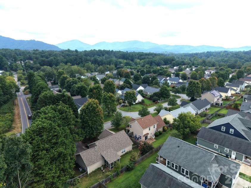 15 Hyde Park Place, Arden, NC 28704.  MLS# CAR4416533, YatesRealty ID 47055. Scenic mountain community close to everything!