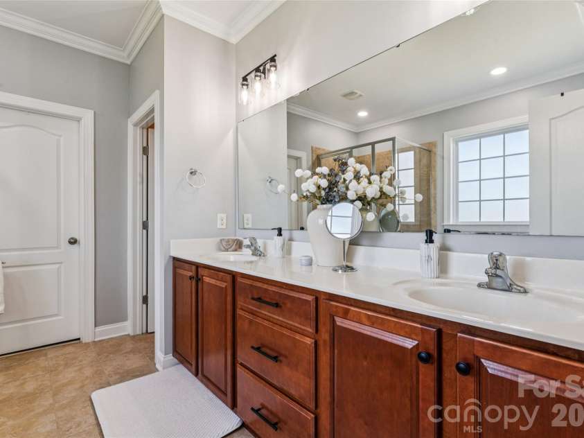 112 Delaney Lane, Mooresville, NC 28115.  MLS# CAR4416649, YatesRealty ID 47056. 