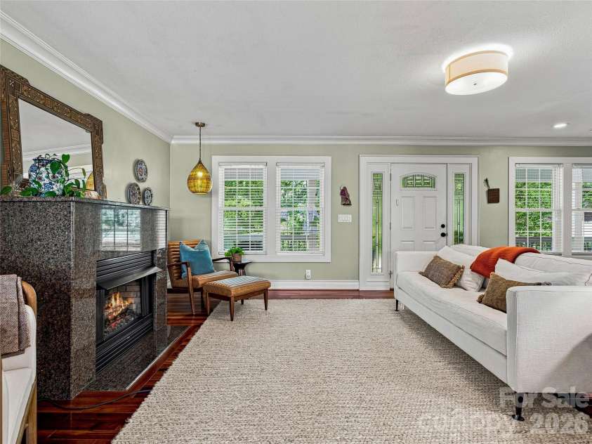 34 Ridge Glen Lane, Leicester, NC 28748.  MLS# CAR4416768, YatesRealty ID 47058. 