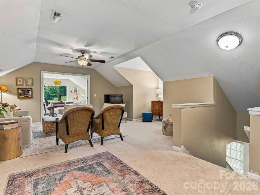 34 Ridge Glen Lane, Leicester, NC 28748.  MLS# CAR4416768, YatesRealty ID 47058. 