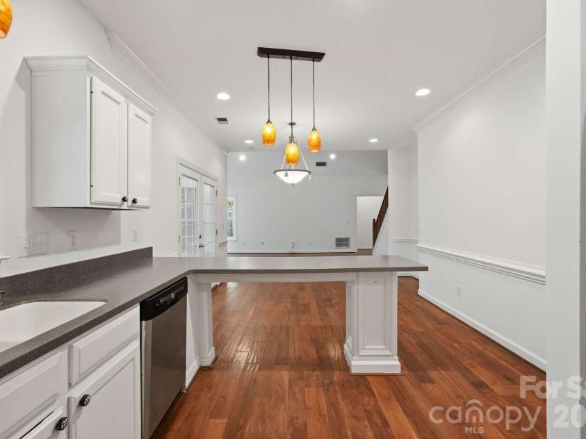 7119 Bevington Woods Lane, Charlotte, NC 28277.  MLS# CAR4416174, YatesRealty ID 47060. 