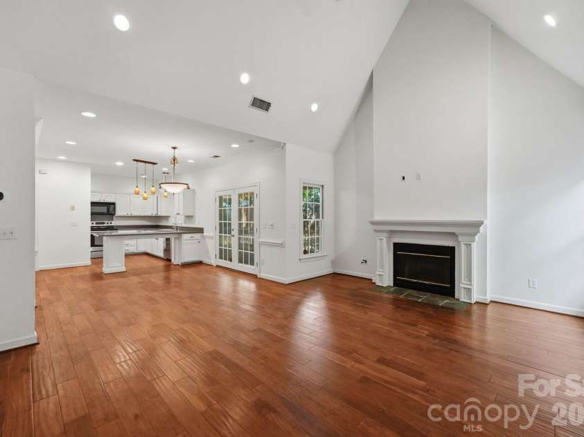 7119 Bevington Woods Lane, Charlotte, NC 28277.  MLS# CAR4416174, YatesRealty ID 47060. Living Room