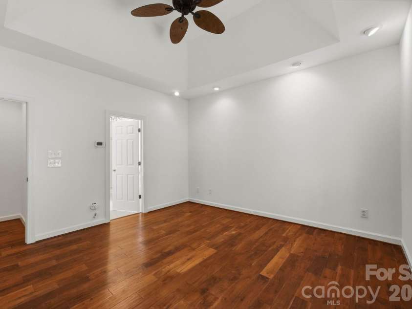 7119 Bevington Woods Lane, Charlotte, NC 28277.  MLS# CAR4416174, YatesRealty ID 47060. Primary Bedroom Main Level