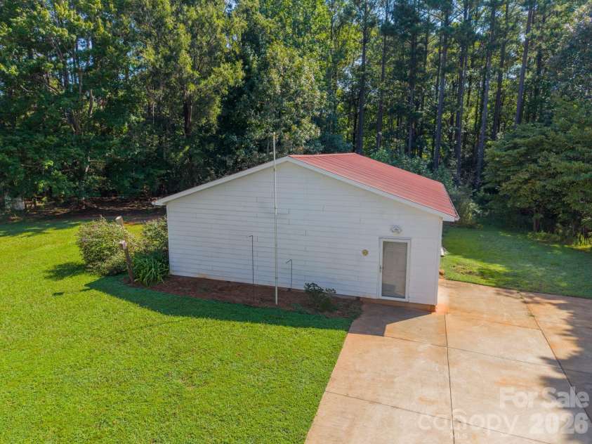 1673 Forest Ridge Drive, Stanley, NC 28164.  MLS# CAR4416622, YatesRealty ID 47061. 