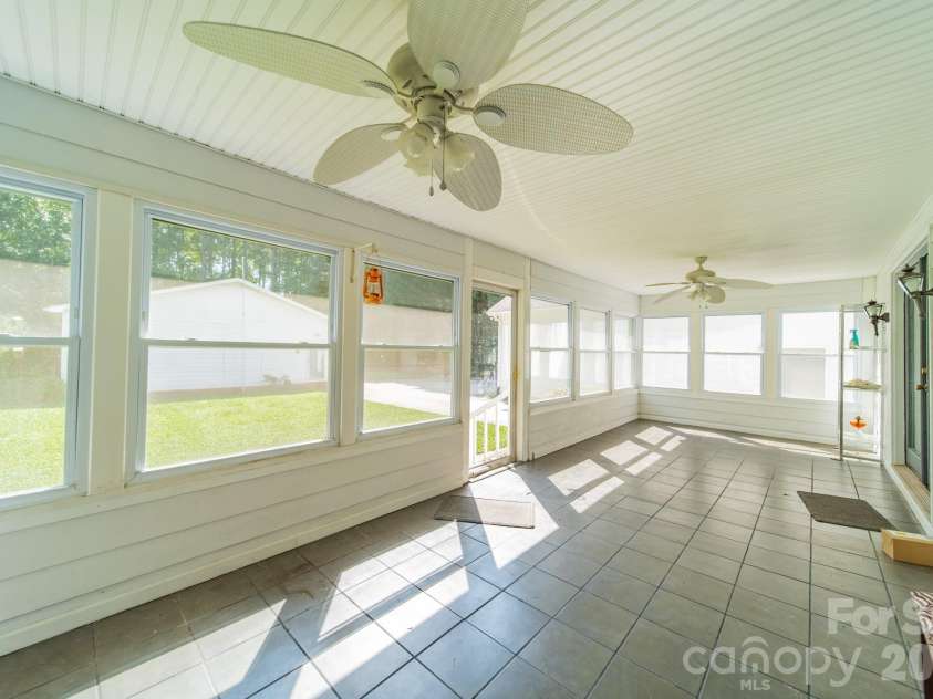 1673 Forest Ridge Drive, Stanley, NC 28164.  MLS# CAR4416622, YatesRealty ID 47061. 