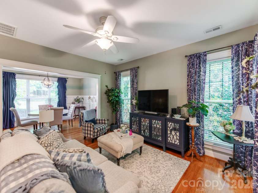 16415 Kelly Park Circle, Huntersville, NC 28078.  MLS# CAR4416320, YatesRealty ID 47062. 