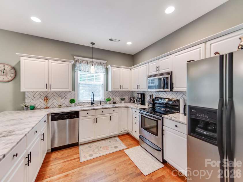 16415 Kelly Park Circle, Huntersville, NC 28078.  MLS# CAR4416320, YatesRealty ID 47062. 
