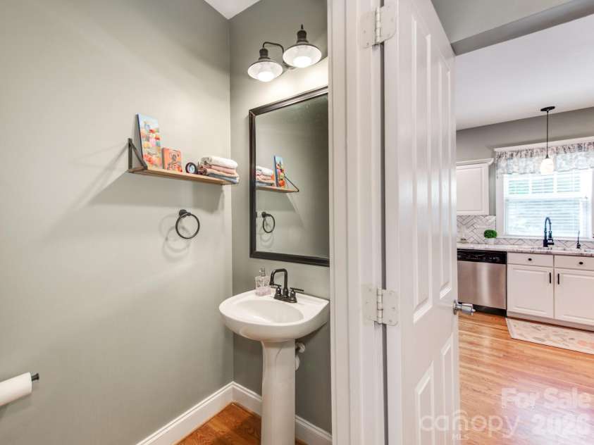 16415 Kelly Park Circle, Huntersville, NC 28078.  MLS# CAR4416320, YatesRealty ID 47062. 