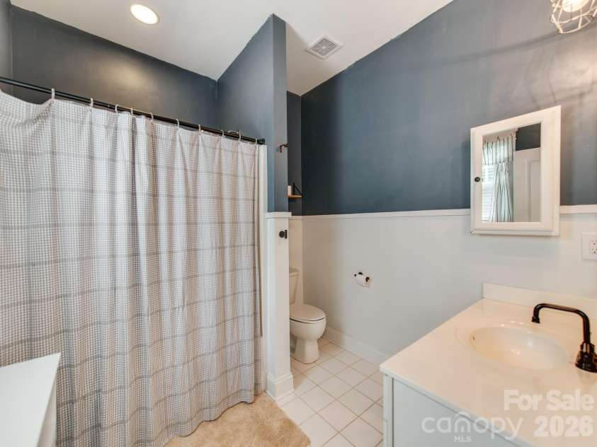 16415 Kelly Park Circle, Huntersville, NC 28078.  MLS# CAR4416320, YatesRealty ID 47062. 