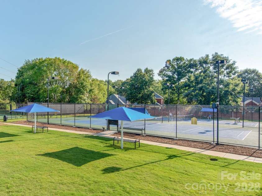 16415 Kelly Park Circle, Huntersville, NC 28078.  MLS# CAR4416320, YatesRealty ID 47062. 