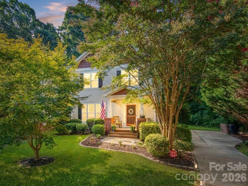 16415 Kelly Park Circle, Huntersville, NC 28078.  MLS# CAR4416320, YatesRealty ID 47062. Virtually-staged