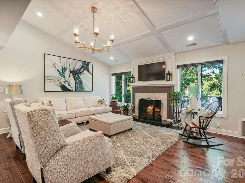 19007 Kailua Circle, Tega Cay, SC 29708.  MLS# CAR4417140, YatesRealty ID 47065. 