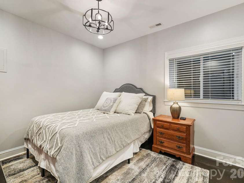 19007 Kailua Circle, Tega Cay, SC 29708.  MLS# CAR4417140, YatesRealty ID 47065. 