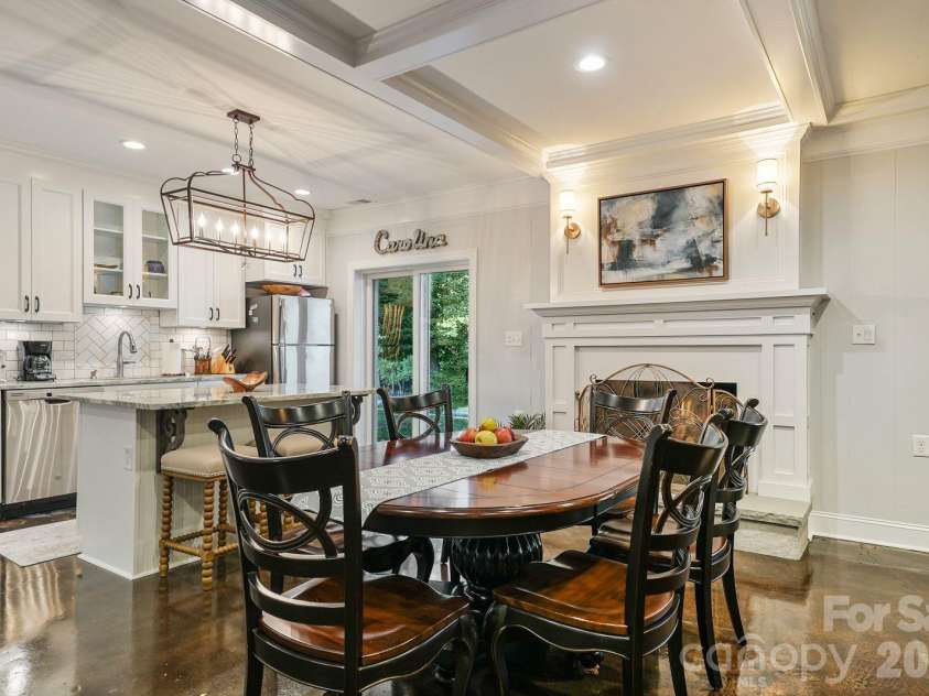 19007 Kailua Circle, Tega Cay, SC 29708.  MLS# CAR4417140, YatesRealty ID 47065. 