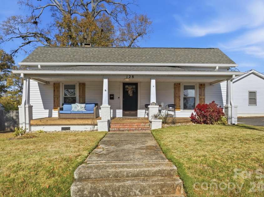 128 Massey Street, Fort Mill, SC 29715.  MLS# CAR4417351, YatesRealty ID 47067. 