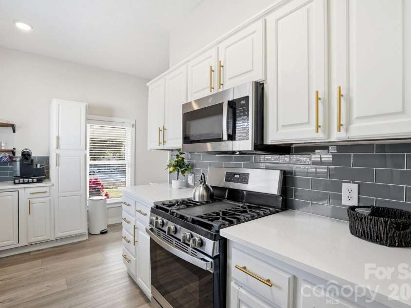 128 Massey Street, Fort Mill, SC 29715.  MLS# CAR4417351, YatesRealty ID 47067. 