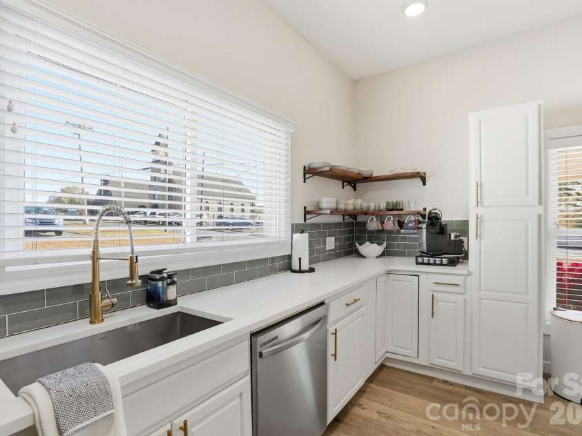 128 Massey Street, Fort Mill, SC 29715.  MLS# CAR4417351, YatesRealty ID 47067. 