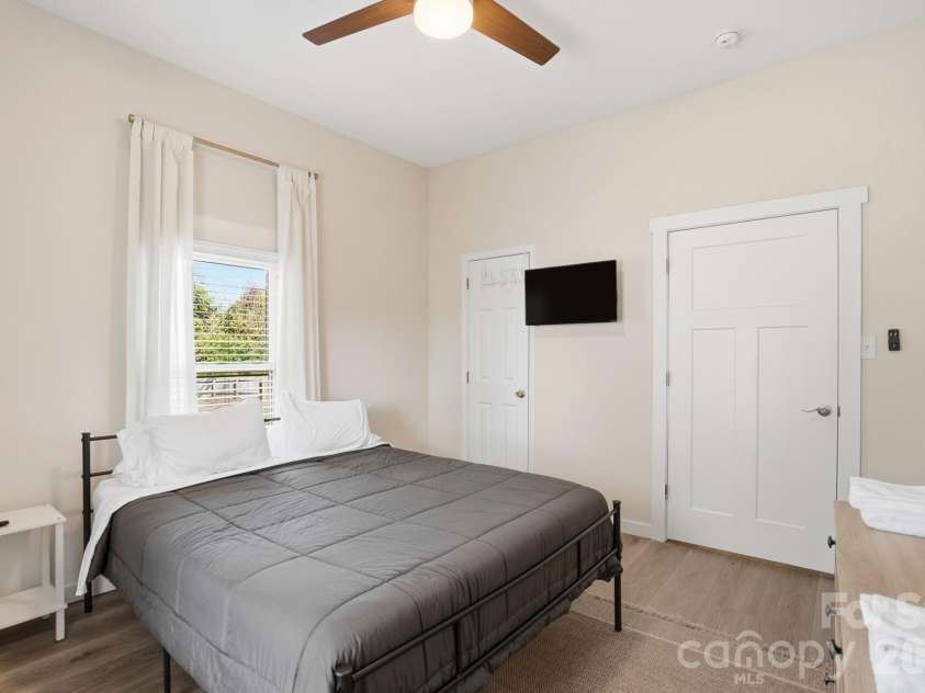 128 Massey Street, Fort Mill, SC 29715.  MLS# CAR4417351, YatesRealty ID 47067. 