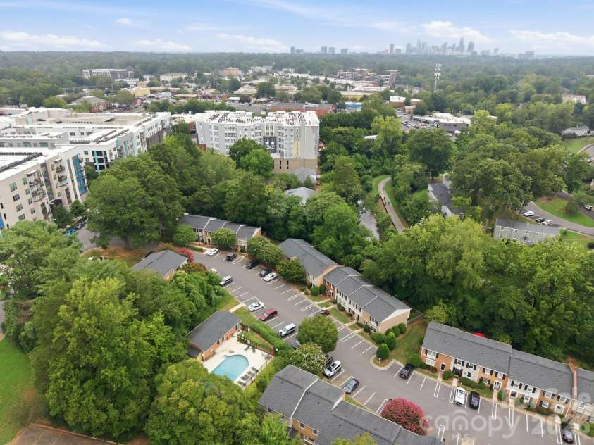 4603 Hedgemore Drive, Charlotte, NC 28209.  MLS# CAR4417329, YatesRealty ID 47068. 