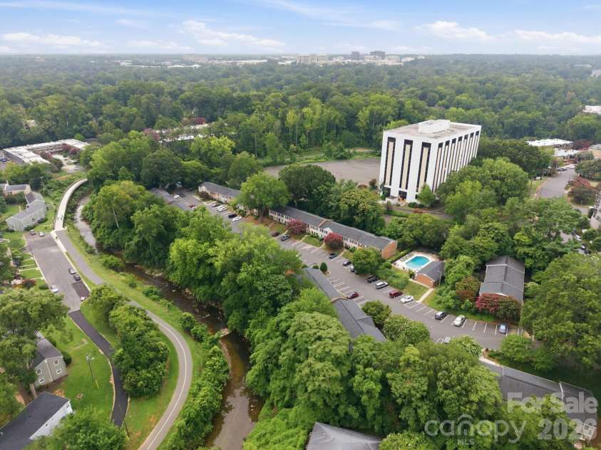 4603 Hedgemore Drive, Charlotte, NC 28209.  MLS# CAR4417329, YatesRealty ID 47068. 