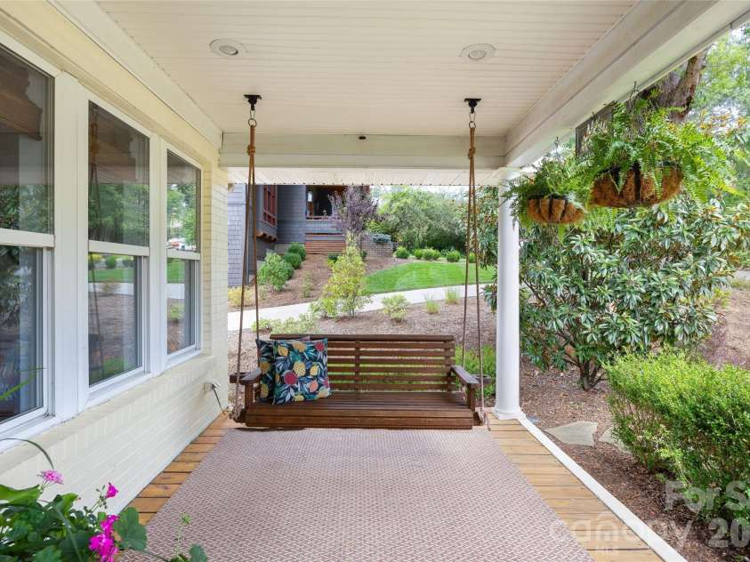 2215 Chatham Avenue, Charlotte, NC 28205.  MLS# CAR4417112, YatesRealty ID 47069. 