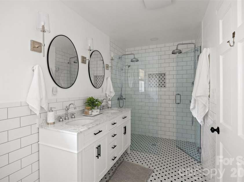 2215 Chatham Avenue, Charlotte, NC 28205.  MLS# CAR4417112, YatesRealty ID 47069. 