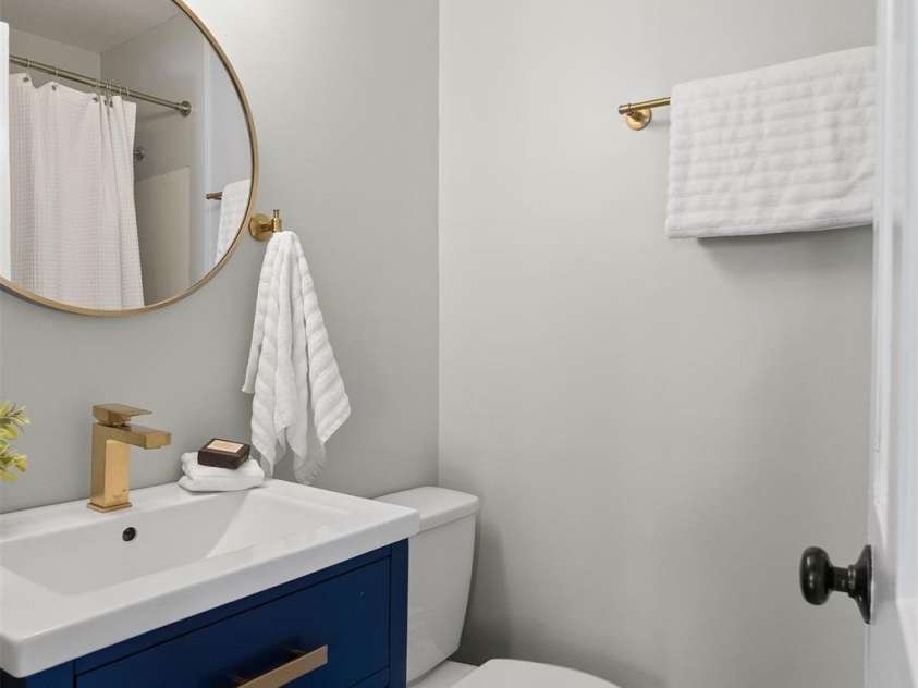2215 Chatham Avenue, Charlotte, NC 28205.  MLS# CAR4417112, YatesRealty ID 47069. Hall Bathroom