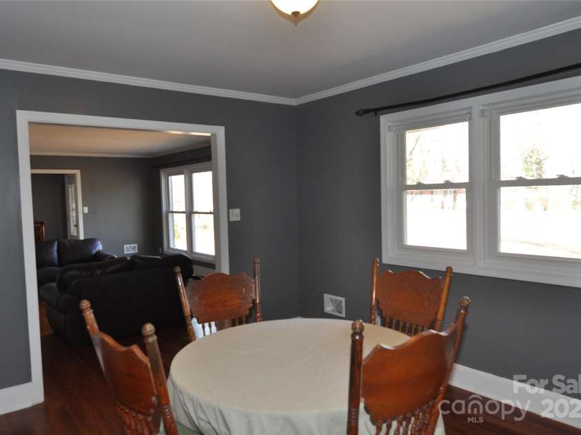 109 Shamrock Drive, Chester, SC 29706.  MLS# CAR4212611, YatesRealty ID 4707. 