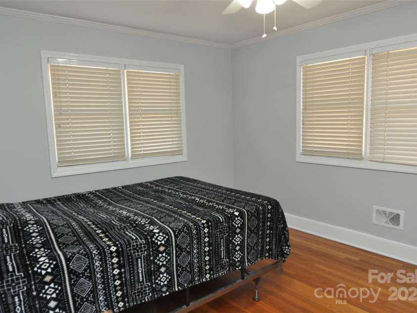 109 Shamrock Drive, Chester, SC 29706.  MLS# CAR4212611, YatesRealty ID 4707. 