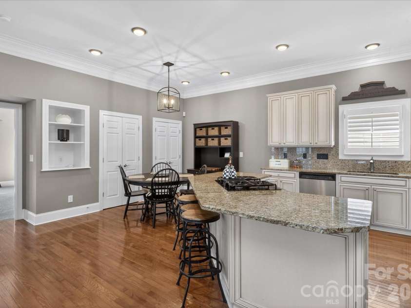 8811 First Bloom Road, Charlotte, NC 28277.  MLS# CAR4344288, YatesRealty ID 4707. 