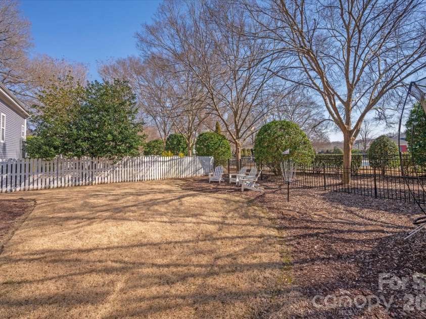 8811 First Bloom Road, Charlotte, NC 28277.  MLS# CAR4344288, YatesRealty ID 4707. 