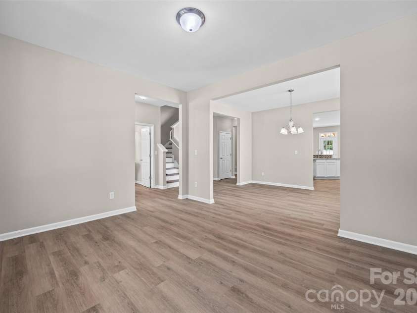 17707 Train Station Drive, Huntersville, NC 28078.  MLS# CAR4409292, YatesRealty ID 47070. 
