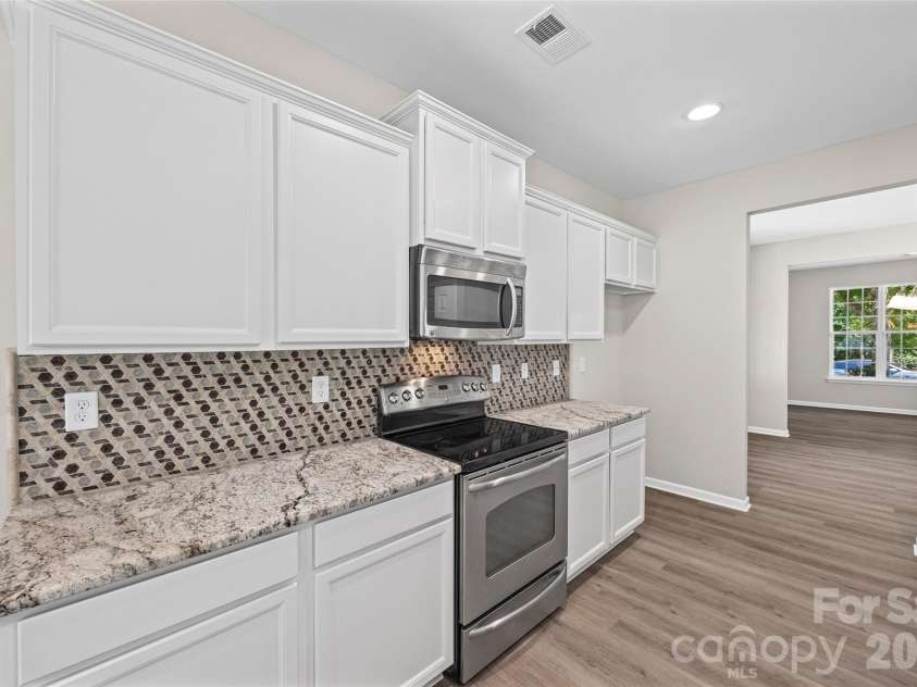 17707 Train Station Drive, Huntersville, NC 28078.  MLS# CAR4409292, YatesRealty ID 47070. 
