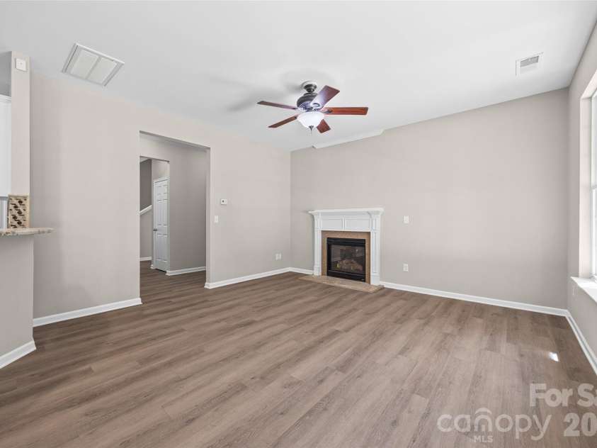 17707 Train Station Drive, Huntersville, NC 28078.  MLS# CAR4409292, YatesRealty ID 47070. 