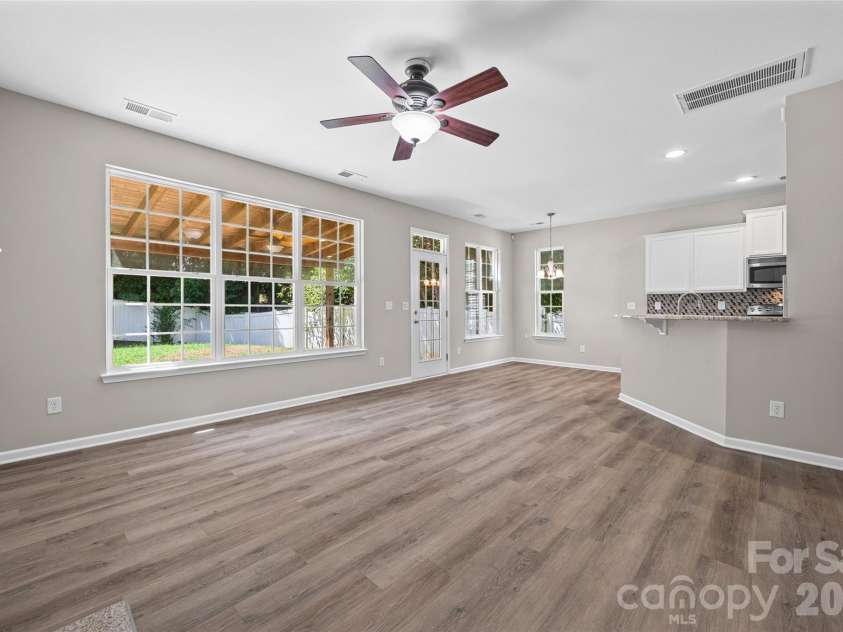 17707 Train Station Drive, Huntersville, NC 28078.  MLS# CAR4409292, YatesRealty ID 47070. 