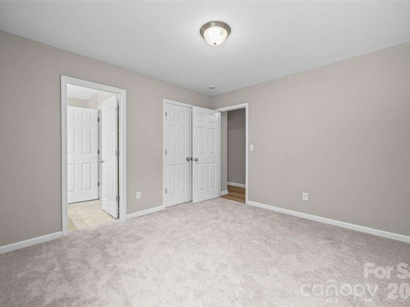 17707 Train Station Drive, Huntersville, NC 28078.  MLS# CAR4409292, YatesRealty ID 47070. 