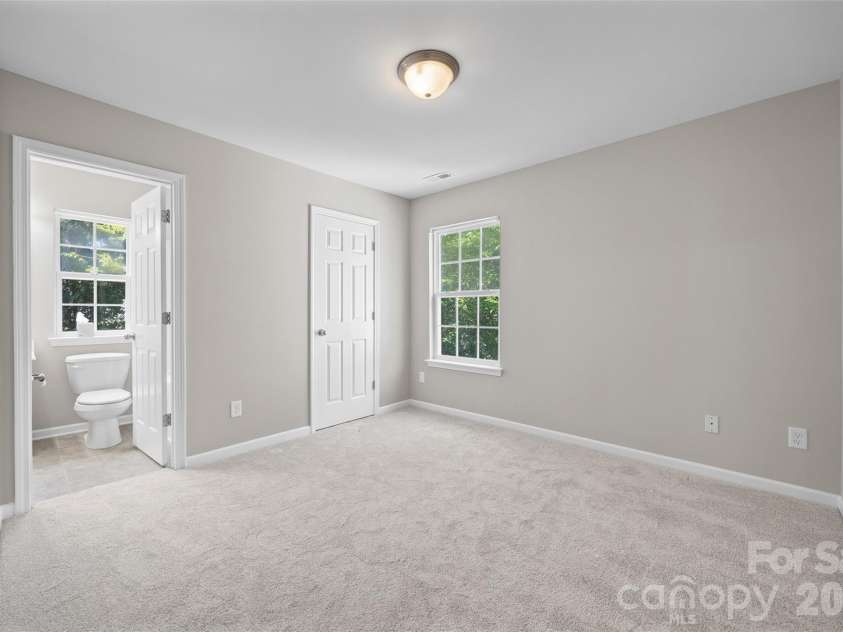 17707 Train Station Drive, Huntersville, NC 28078.  MLS# CAR4409292, YatesRealty ID 47070. 
