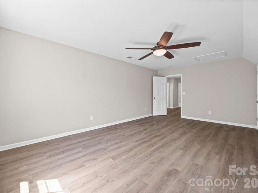 17707 Train Station Drive, Huntersville, NC 28078.  MLS# CAR4409292, YatesRealty ID 47070. 
