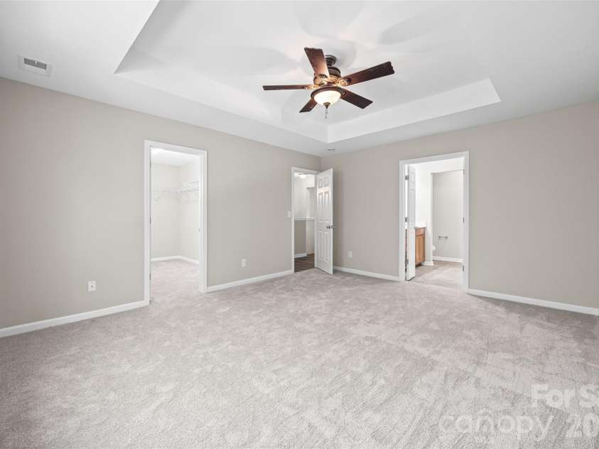 17707 Train Station Drive, Huntersville, NC 28078.  MLS# CAR4409292, YatesRealty ID 47070. 