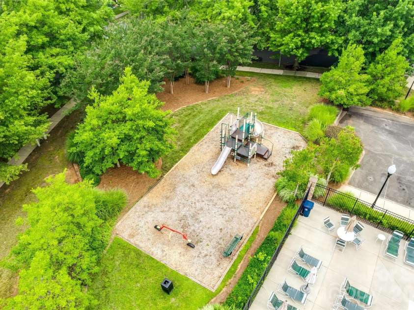 17707 Train Station Drive, Huntersville, NC 28078.  MLS# CAR4409292, YatesRealty ID 47070. 
