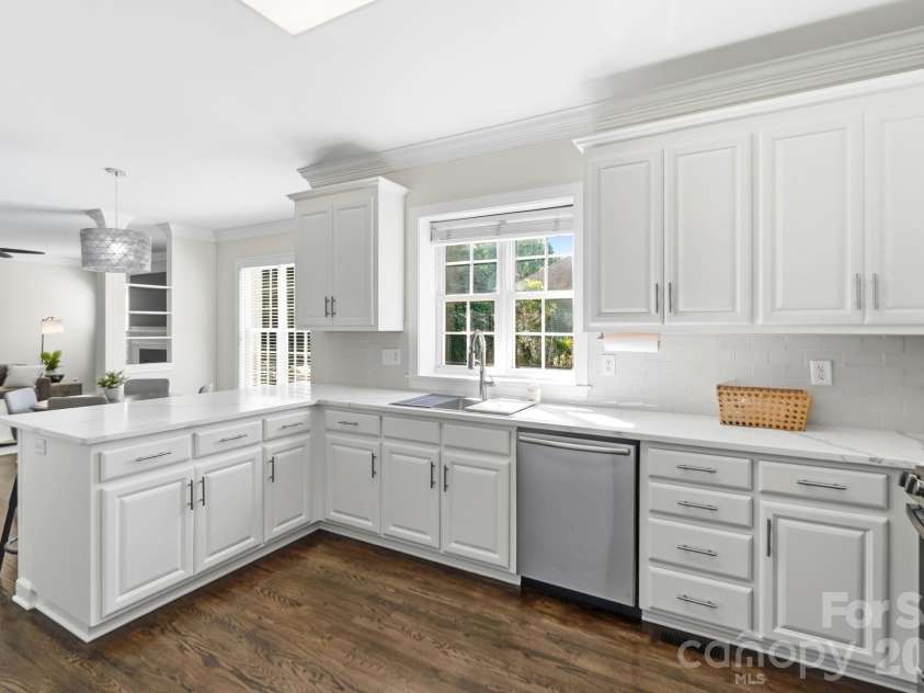 12124 Kane Alexander Drive, Huntersville, NC 28078.  MLS# CAR4409846, YatesRealty ID 47071. 