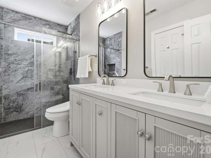 12124 Kane Alexander Drive, Huntersville, NC 28078.  MLS# CAR4409846, YatesRealty ID 47071. 