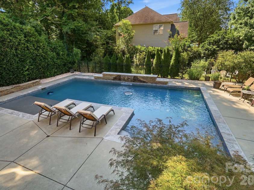 12124 Kane Alexander Drive, Huntersville, NC 28078.  MLS# CAR4409846, YatesRealty ID 47071. 